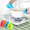 2 pcs Silicon pot holder - silicon oven mitts , heat resistant gloves , kitchen accessories anti slip baking mitts , silicon hot pot holders , best Kitchen tool. 