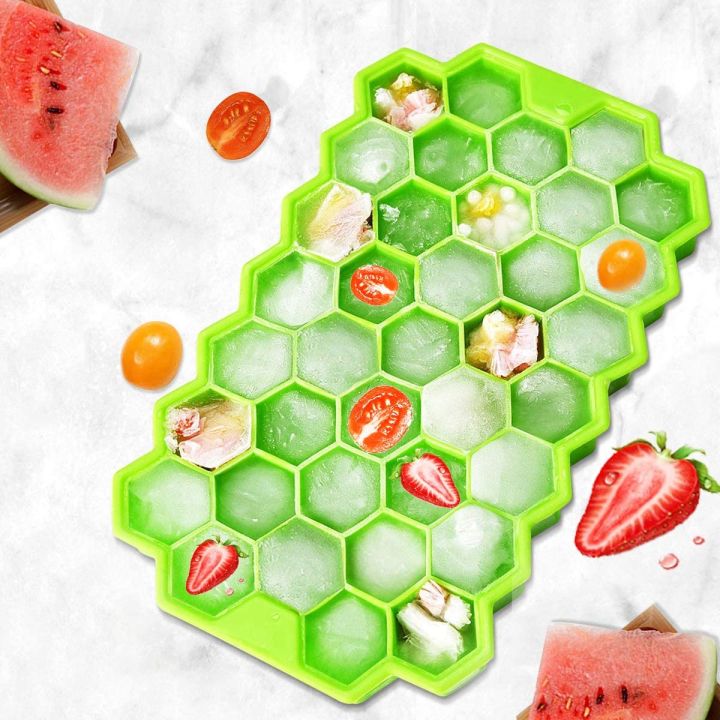 Ice%20Tray%20Easy%20Push%20Pop%20Out%20Square%20Silicon%20Ice%20Cubes%20Tray%20Honeycomb%20Shape%20Silicone%20Ice%20Cube%20Molds%20with%20Lid%20Flexible%20Tray%20for%20Refrigerator%20And%20Freezer%20-%20Image%207