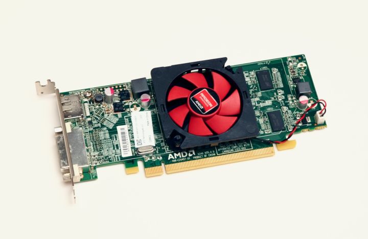 AMD RADEOM HD7470 1GB , DDR3, 64BIT, GAMING GRAPHIC CARD