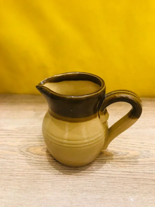 Alluring%20Ceramic%20Milk%20Pot%20-%20Image%203