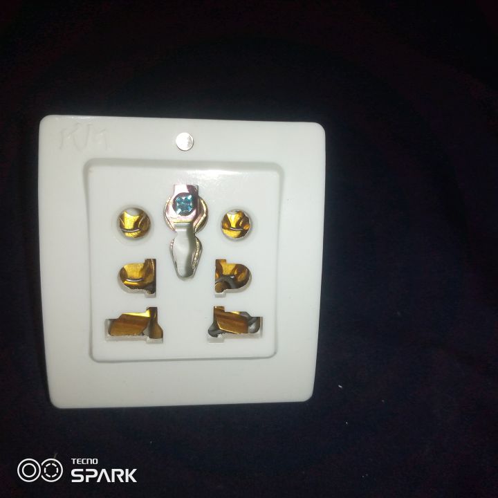 universal%20socket%203%20pin%20multi%20plug%20socket%20AC%20220v%20with%20light%20indicator%201/2/4/10pcs%20-%20Image%202