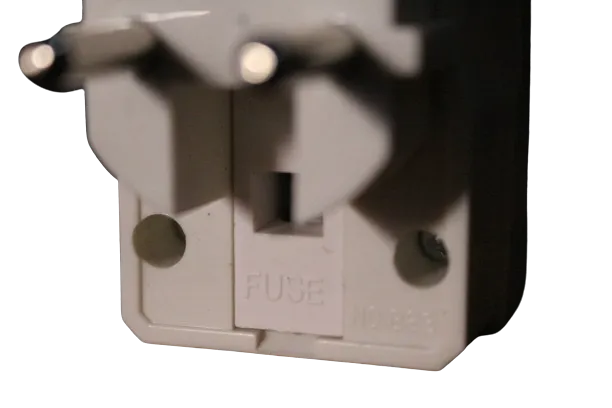 High%20Plastic%20Material%20Multi%20Input%20(3-Way)%20Output%20way%202-Pin%20Plug%20Multi%20Country%20Input%20Plug%20Adapter%20with%2013A%20Fuse%20&%20Red%C2%A0indicator%C2%A0light.%20-%20Image%206