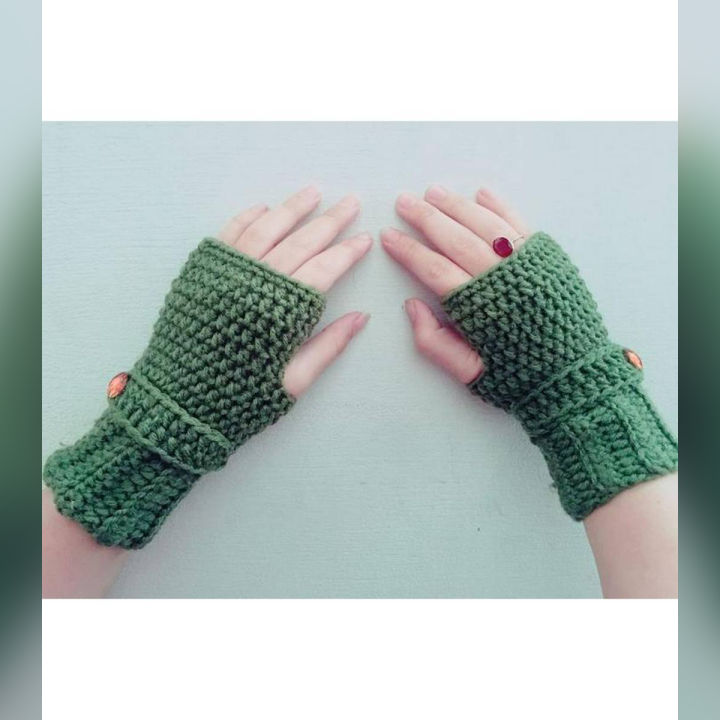 Attractive Strip Style Wool Gloves for Women