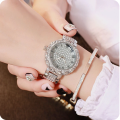 1pcs Casual All-star Quartz Watch Fashion Temperament Women Full Crystal Light Luxury Watch Women. 