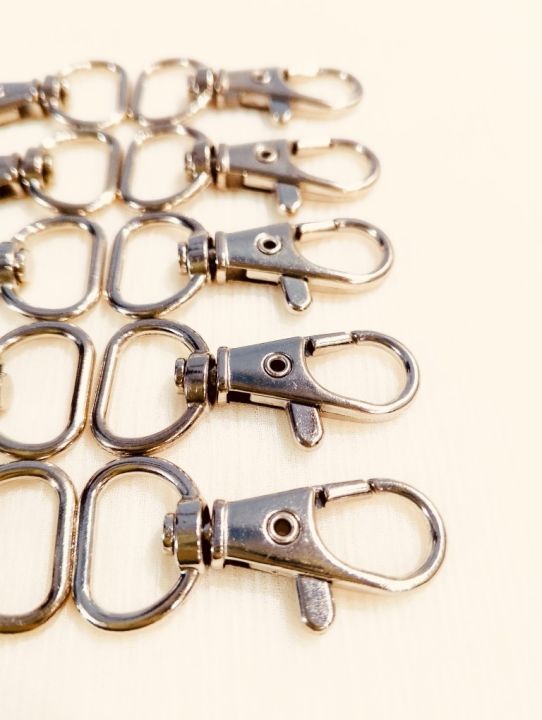6,12%20pcs%2040mm%20Silver,%20K.C%20Gold%20Swivel%20Clasp%20Trigger%20Snap%20Hook%2040mm%20Lock%20for%20Keychains,%20Bags,%20Belts,%20and%20DIY%20Crafting%20Accessories%20-%20Durable%20Metal%20Clip%20for%20Jewelry%20Making%20%7C%20Sturdy%20Metal%20Clasp%20with%20360-Degree%20Rotation%20-%20Image%208