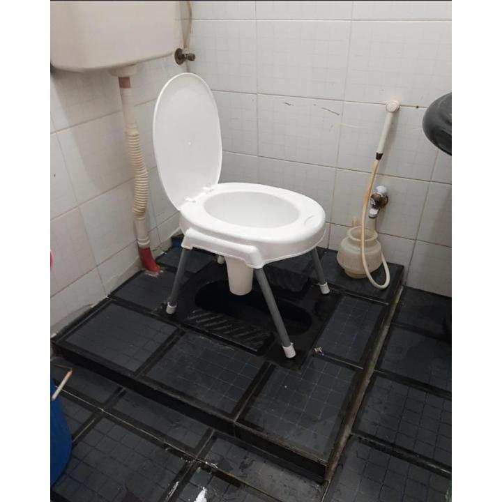 Commode%20Chair%20For%20Toilet%20in%20Very%20Strong%20Quality%20-%20Image%202