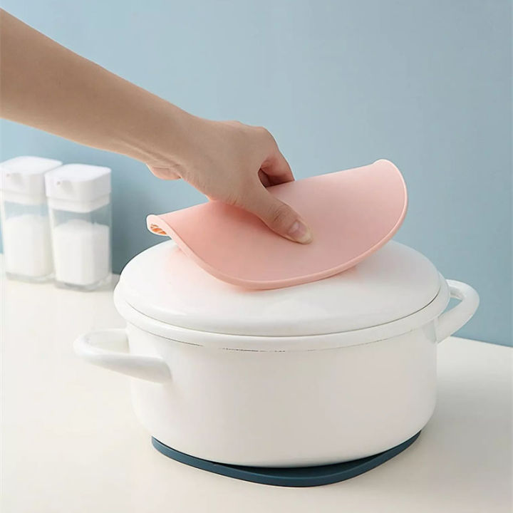 %E3%80%90FUN%20LIVE%E3%80%91%20%5B199%20For%203%20PCS%5DKitchen%20Silicone%20Non-Slip%20Heat%20Resistant%20Mat%20Pot%20Holder%20Heat%20Insulation%20Pad%20Nordic%20Style%20Solid%20Color%20Placemats%20&%20Coasters%20-%20Image%207