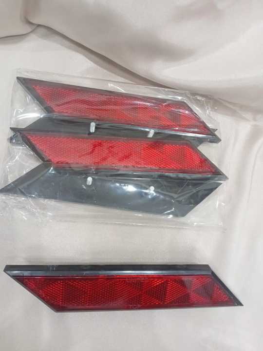 Fancy%20Reflector%20Front%20for%20Bike%20Red%20Reflective%20Safety%20Light%20with%20RS%20Series%20Text%20-%20Image%206