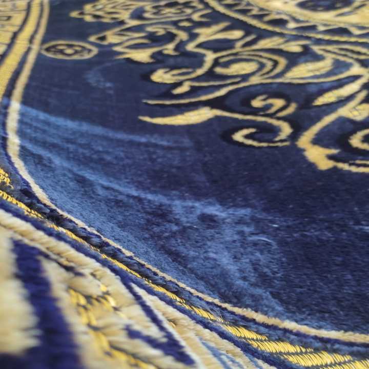 Anti%20Slip%20Velvet%20Room%20Carpet%205%20x%208%20Feet%20Geometric%20Design%20Lightweight%20Rug%20for%20Bedroom%20and%20Living%20Room%20-%20Image%203