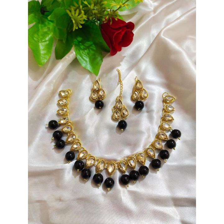Black Stylish Choker Style Necklace Set For Girls Woman-Box