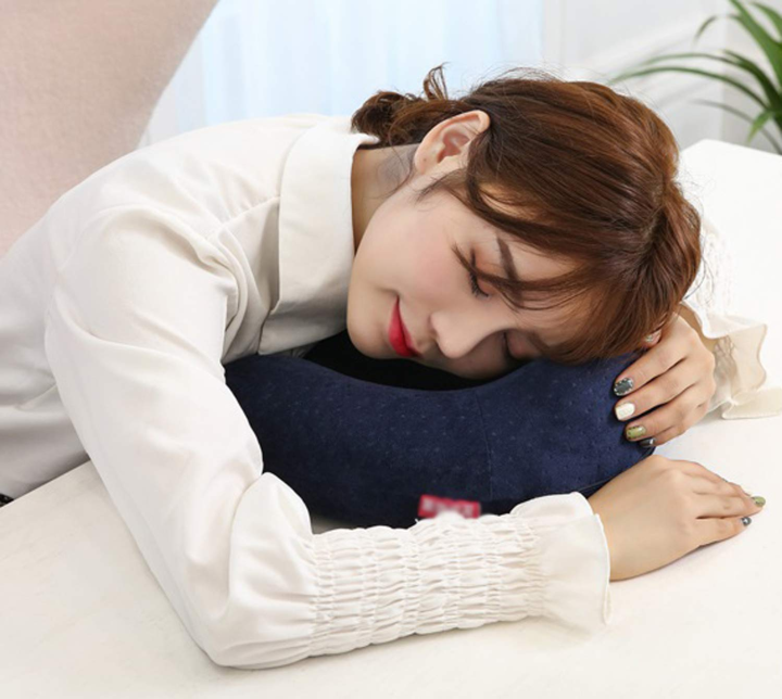 Multi-Color%20U%20Shaped%20Pillows%20for%20Sleeping%20-%20Portable%20Travel%20Neck%20Pillows%20for%20Adults%20-%20%20Neck%20Pillow%20for%20Flight,%20Car%20Home,%20Office%20-%20Image%204