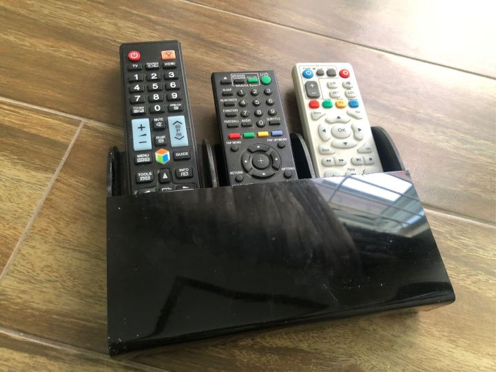 Wall%20Mount%20Remote%20Control%20Holder%20Clear%20Acrylic%20Media%20Organizer%20Storage%20Box%20Coffee%20Table%20and%20Nightstand%20Convenient%20Remote%20Control%20Caddy%20%E2%80%A6%20(One/Two/Three%20Compartments%20Black)%20-%20Image%209