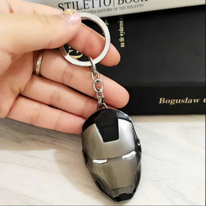 Iron%20Man%20car%20Keychain,%20Marvel%20Avengers%20Ironman%20Mask%20Key%20chain%20-%20Image%202