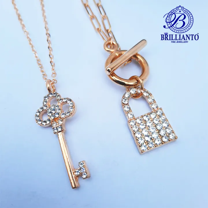 2%20Pcs%20Set%20of%20Crystal%20Lock%20and%20Key%20Necklace%20Pendant%20for%20Girls%20Golden%20Shiny%20Stylish%20Long%20lock%20Chain%20For%20Girls%20lock%20locket%20-%20Image%204