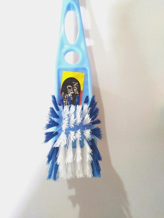 Blue%20And%20White%20Bathroom%20Cleaning%20Brush-Multi%20Color%20-%20Image%204