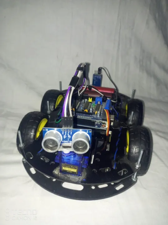 Arduino%20Based%20Programmable%20Obstacle%20Avoiding%20Robot%20Car%20With%202%20Lithium%20Battery%20-%20Image%206