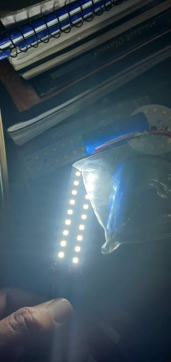 4v%20DC%20white%20LED%20strip%20/%204v%20LED%20Strip%20-%20Image%204