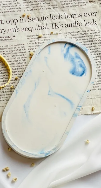 3%20Pc's%20Marble%20Effect%20Oval%20Tray%20Set%20%7C%20Home%20Decor%20%7C%20White%20Gold%20Foil%20Trinket%20Tray%20%7C%20Decorative%20Tray%7C%20Black%20and%20White%20Oval%20Tray%20-%20Image%203