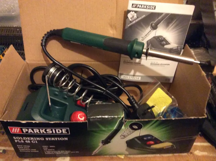 Parkside%20Universal%20Variable%20heat%20230V-50HZ%20Soldering%20Iron%20PLS%2048%20D2%2048w%20Soldering%20Station%20with%20Accessories%20for%20Electronics,%20Model%20Making.%20-%20Image%209