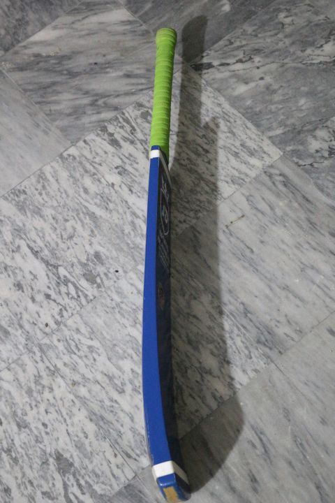 JD%20tapeball%20bat%20best%20for%20pro%20players%20Rawlakoot%20Wood%20bat%20best%20bat%20in%20reasonable%20price.%20-%20Image%202