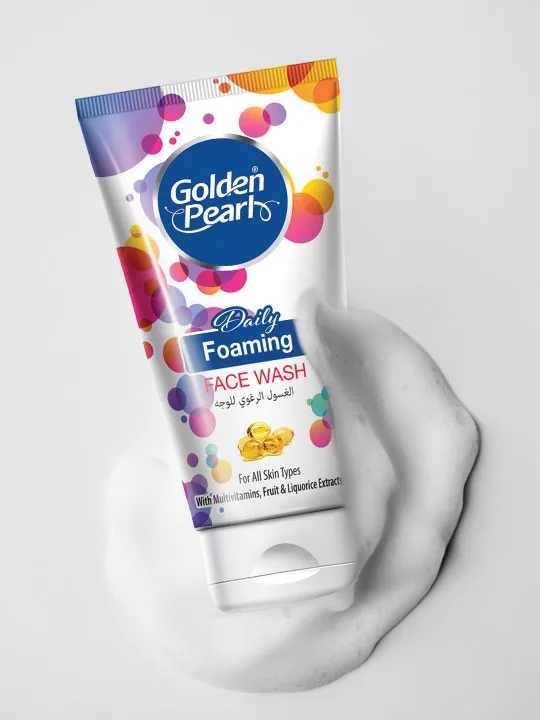 Golden%20Pearl%20%20Foaming%20Face%20Wash%20for%20Brighter%20Skin%2075%20ml%20-%20Image%202
