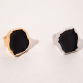[ New ] High-Key Dignified Alloy Irregular Golden Edge Drip Ring for Women   Retro Personality All Match Hand Jewelry. 