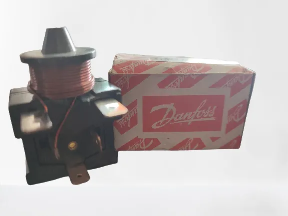 Refrigerator%20starting%20relay%7CCompressor%20relay%7C%20Relay%7COverload%20-%20Image%204