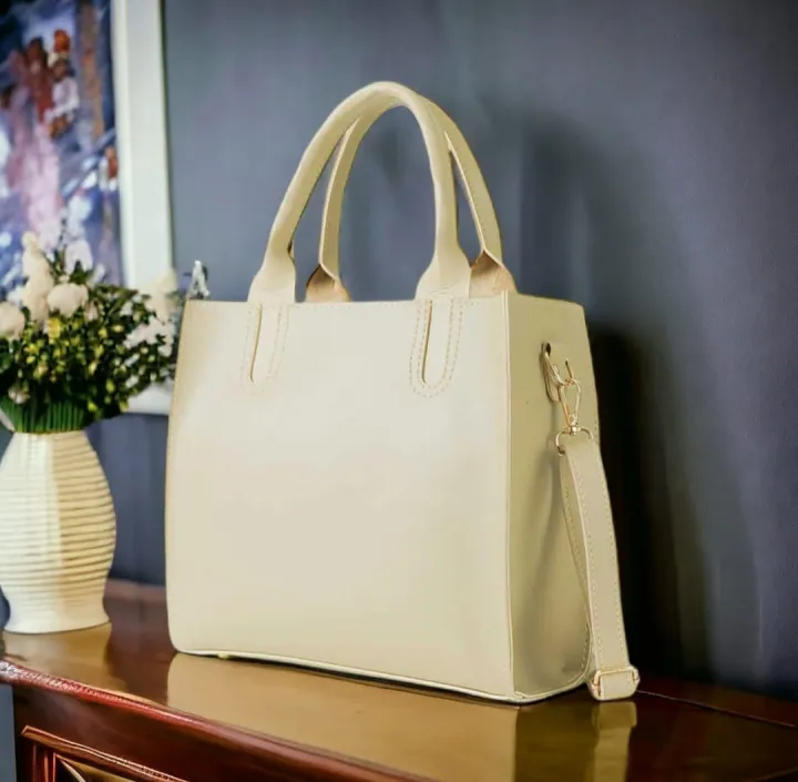 Tote%20Bag%20with%20Sturdy%20Handles%20and%20Adjustable%20Detachable%20Strap%20for%20Versatile%20Carrying,%20-%20Image%203