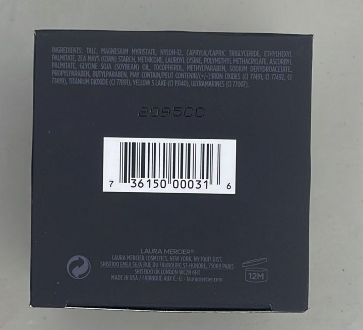 LAURA%20MERCIER%20Translucent%20Loose%20Setting%20Powder%2029g%20-%20Image%202