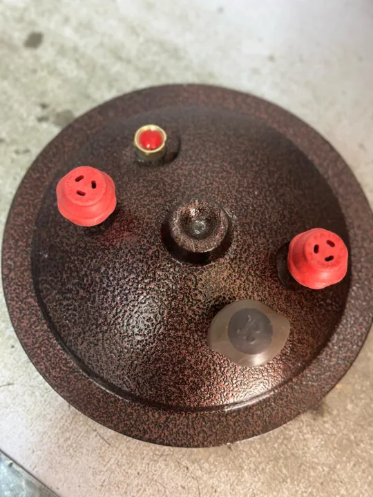 Pressure%20Cooker%20Afghani%20Brown%20color%20with%203%20Values%20one%20bypass%20valve%20to%20prevent%20excessive%20Safety%20Value,5,%208%20and%2010%20and%2015Liters,%20%20desi%20cooker%20,%20irani%20pressure%20cooker%20-%20Image%206