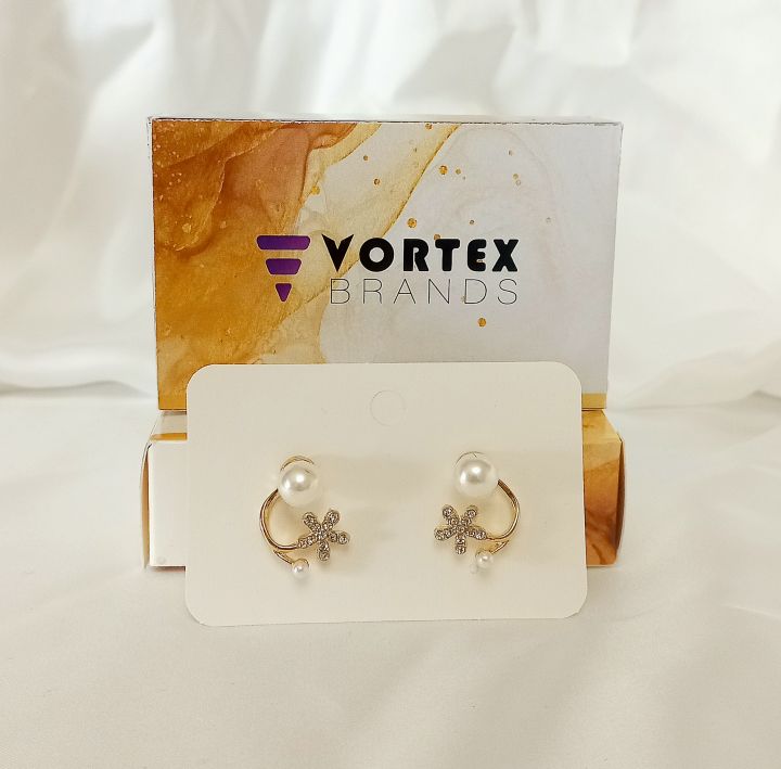 Pair%20of%20Earrings%20%7C%20Pearl%20and%20Gold%20Imitation%20%7C%20Stylish%20Jewellery%20for%20Women%20%7C%20Gifts%20%7C%20Accessories%20-%20Image%202