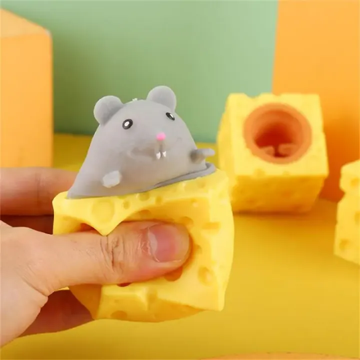 Pop%20up%20Mouse%20And%20Cheese%20Squishy%20Cup%20-%20Image%208