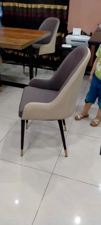 Customize%20Full%20cushion%20tufted%20dining%20chairs%20set%20six%20chairs%20with%20table%20%0A%0AMaster%20molty%20foam%2010%20years%20guarantee%20all%20colours%20customize%20available%20-%20Image%204