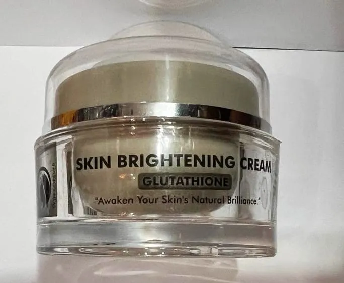 SKIN%20BRIGHTENING%20CREAM%20GLUTATHIONE%20Awaken%20Your%20Skin's%20Natural%20Brilliance%20-%20Image%202