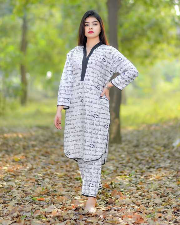 Dress%20for%20girls%20%7C%20Stitched%20dresses%20for%20women%20%7C%20Linen%20suits%20for%20women%20%7C%20Block%20print%20dress%20%7C%20HSS%20Garments%20-%20Image%203