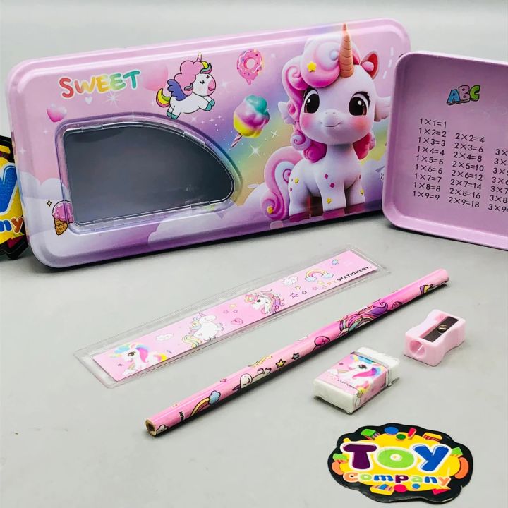 Geometry%20Pencil%20Box%20with%20Calculator%20for%20Boys%20&%20Girls%20Calculator%20Geometry%20Box%20with%20Magnetic%20Buttons%202%20Compartments%20Pencil%20Box%20for%20Kids%20with%20Built-in%20Calculator%20&%20Sharpener%20Random%20Design%20Double%20Side%20Open%20School%20Stationery%20Storage%20Box%20-%20Image%202