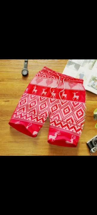Sustainable%20Style:%20Men's%20Eco-Friendly%20Recycled%20Fabric%20Summer%20Shorts%20with%20a%20Modern%20Aesthetic%20-%20Image%202