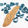 142Pcs Jewelry Mold Tools for DIY Making Earrings Clay Cutters Plastic Hook with Storage Bag Cake Cookie Baking Mould. 