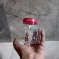 1 Piece Small Packaging Transparent Jar Plastic Container with Lid 100ml. 
