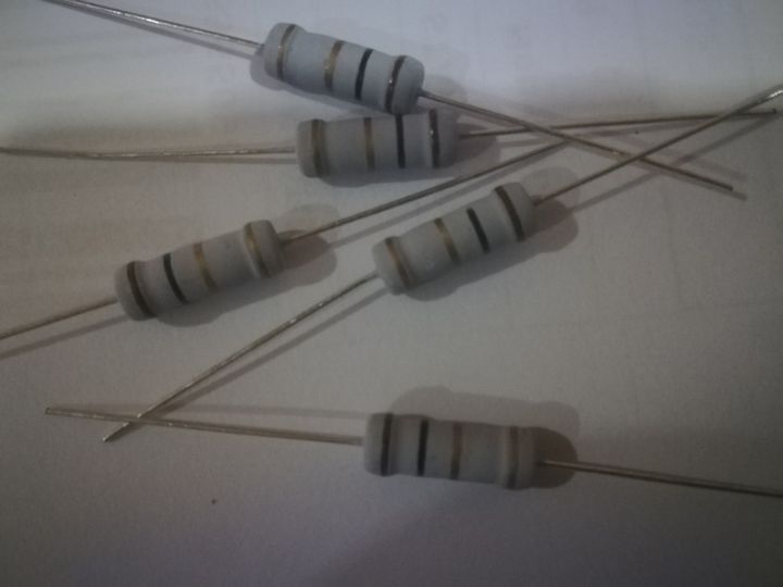 Pack%20Of%20100%20-%20Resistor%202%20Watt%201%CE%A9%20Resistance%20-%202W%201%20Ohm%20-%20Image%203