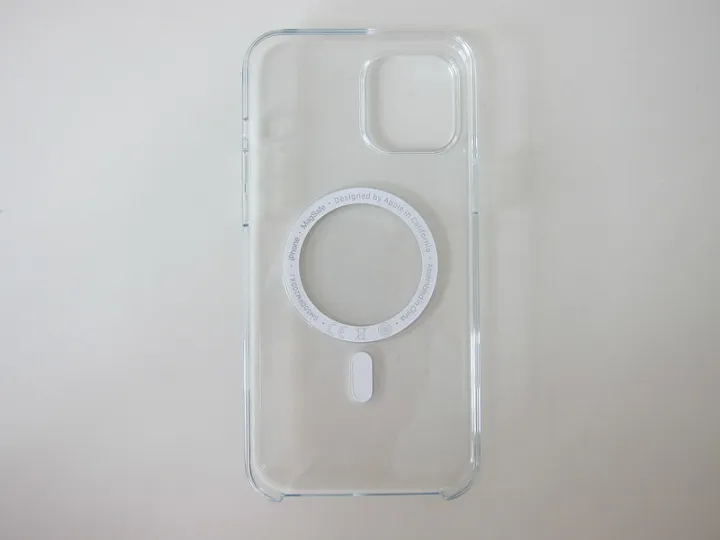 Orignal%20Apple%20IPhone%2012%20Pro%20Max%20Clear%20Case%20with%20MagSafe%20-%20Urban%20Back%20case%20and%20cover%20-%20Image%207