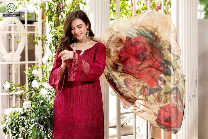 Matero%20%20Chikankari%20%20Embroidery%20Collection**PURE%20LAWN%20COTTON%20%20Fabric%20**%20%20Suit%20&%20Silk%20dupatta,%20Dyed%20Trouser**%E2%80%A2Full%20Embroidered%20Cotton%20Chikankari%20Front**%20BY%20BANO%20COLLECTIONS**%20-%20Image%203