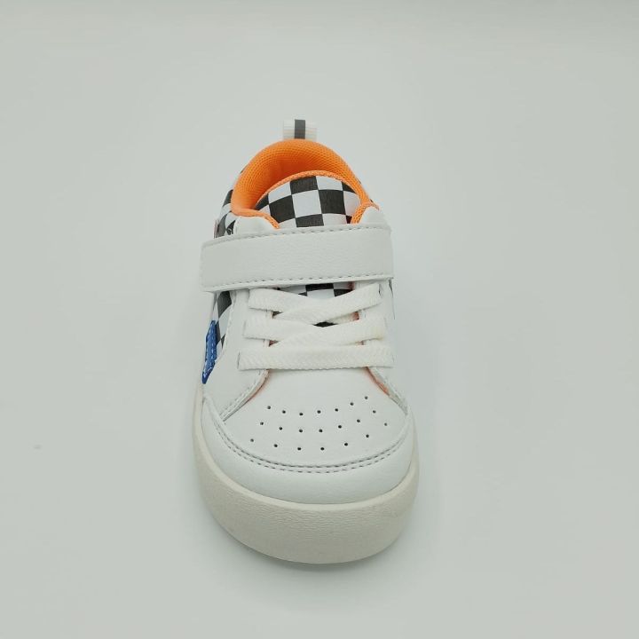 Baby%20Checkerboard%20Sneakers%20%E2%80%93%20Soft%20Comfortable%20Pre-Walker%20Shoes%20with%20Velcro%20&%20Laces%20-%20Image%203