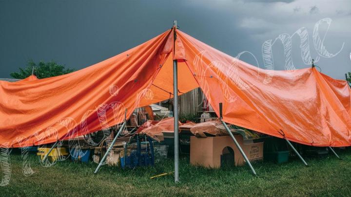 Orange%20Tarpaulin%20Ready%20To%20Hang%20malta%20Tarpal,%20orange%20tarpal,%20plastic%20tarpal%20,%20100%25%20Water%20Protection%20-%20Image%206