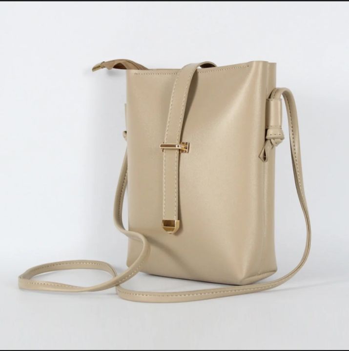 Mini%20Bucket%20Crossbody%20Shoulder%20Bag%20for%20Girls%20with%20Long%20Strap,%20PU%20Leather,%20Casual%20Style,%20Multiple%20Colors%20-%20Image%205