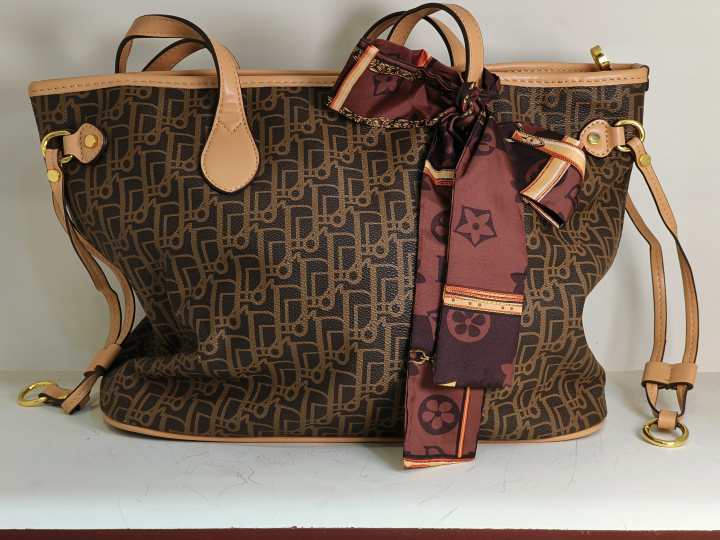 Beautiful%20Girls,%20Ladies%20%20Hand%20Bag%20/%20Side%20Shoulder%20Bag%20-%20Image%202