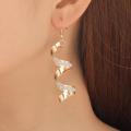 New Trend High Quality Twist Design Golden colour Earrings for Events. 