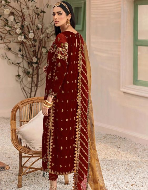 EMAAN%20ADEEL%20VELVET%20EMBROIDERED%20DRESS%20NET%20EMBROIDERED%20DUPATTA%20-%20Image%202