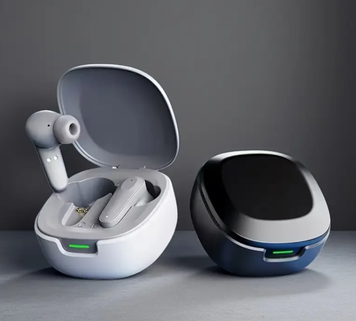 WIRELESS%20EARBUDS%20With%20Crystal%20Silicon%20Case%20With%20Type%20C%20Charging%20With%20Built%20in%20Mic%2010m%20Transmission%20Bluetooth%20Wireless%20Earbuds%20Sport%20Headset%20For%20All%20Bluetooth%20Smart%20Devices%20-%20Image%203