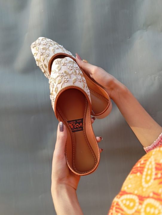 Jamawar Cream White Embroidered Khussa main image 1